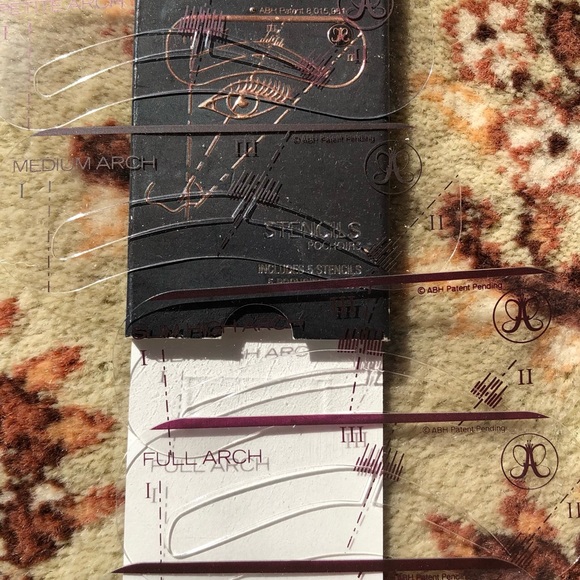 4 Anastasia BH Palettes & New Eyebrow stencils - Picture 4 of 4